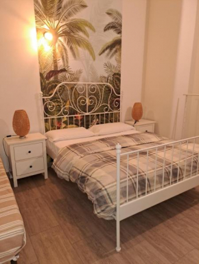 Гостиница charming apartment, Катания